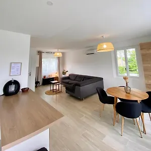 https://charmante-maison-lumineuse.midi-pyreneeshotels.com